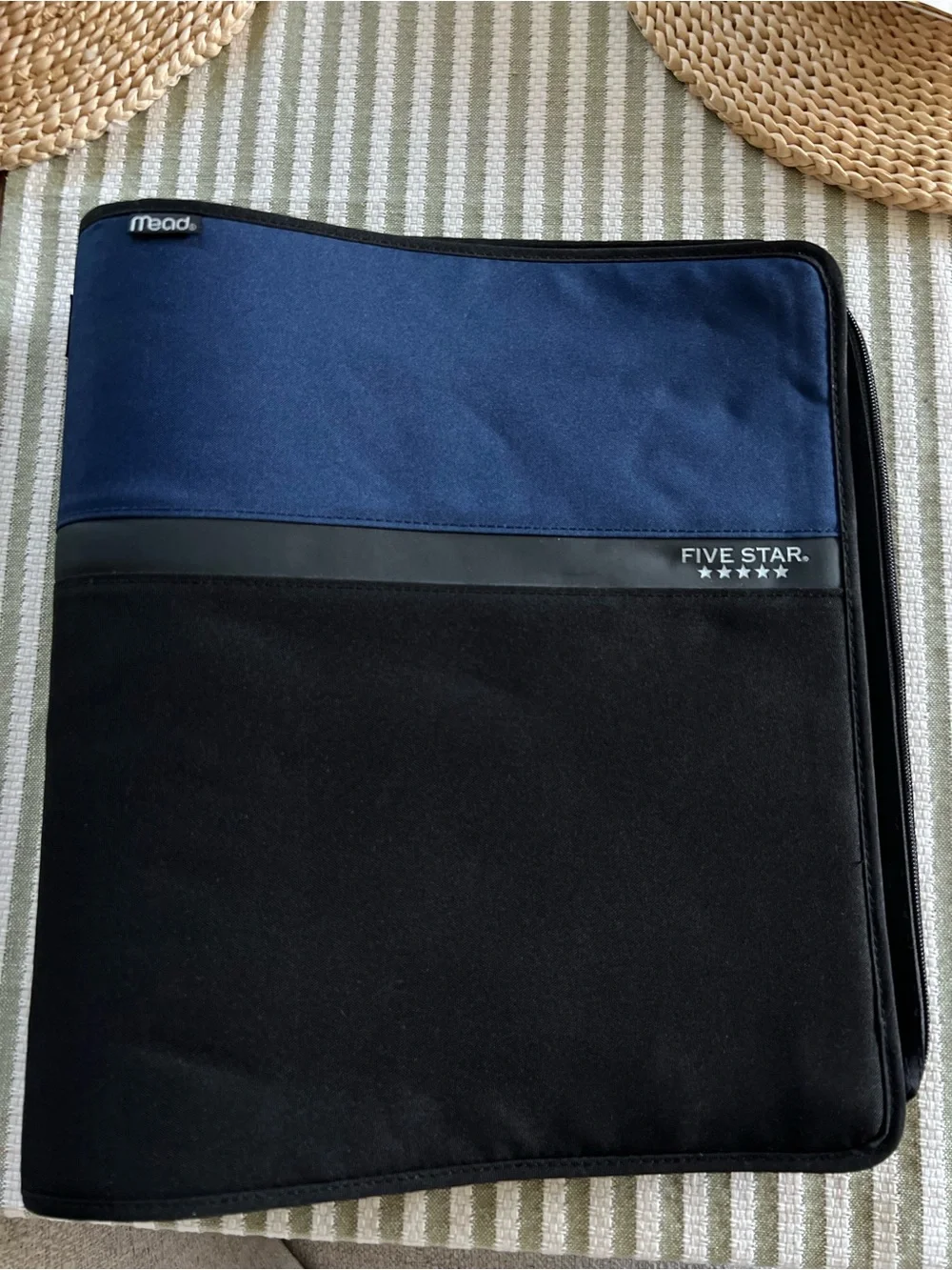 Five Star Zipper Binder Trapper